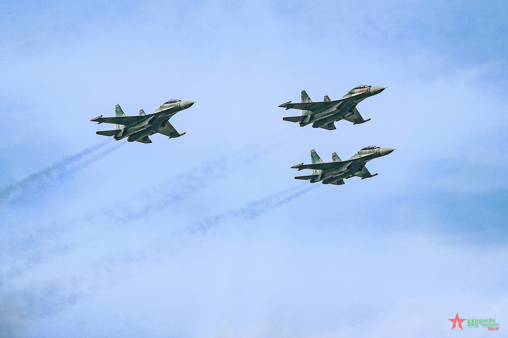  Làm chủ “Hổ mang chúa” SU-30MK2